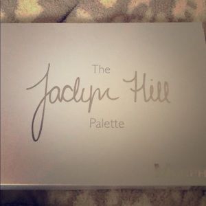 Authentic Jaclyn Hill Palette
